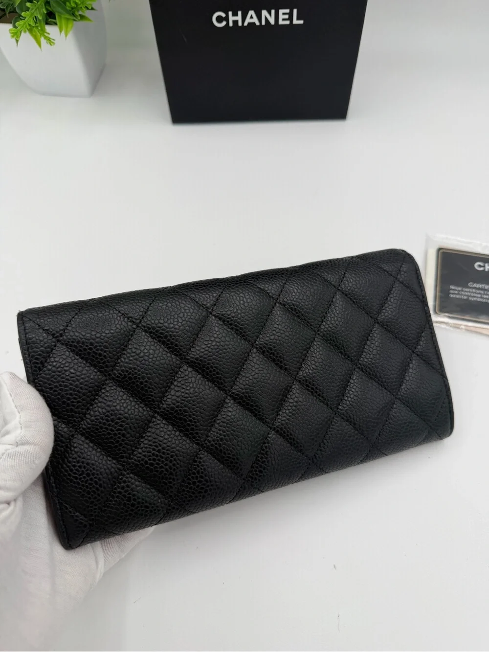 CHANEL Black Quilted Classic Flap Wallet Caviar skin with silver CC Logo😍